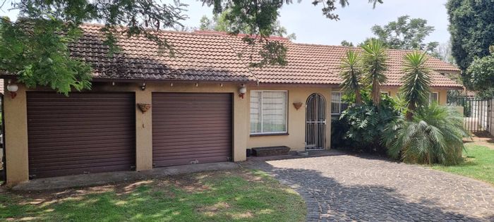 Property #2075063, House sold in Bloubosrand