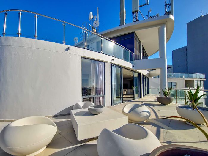 Bloubergrant Penthouse with Panoramic Views & Luxury Amenities, For Sale