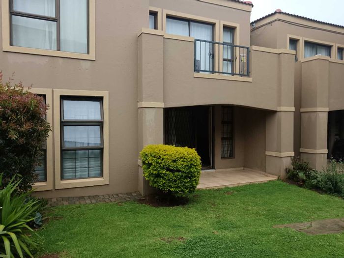 Jansenpark Apartment For Sale: 2 Bedrooms, patio, garden, secure parking, near amenities.