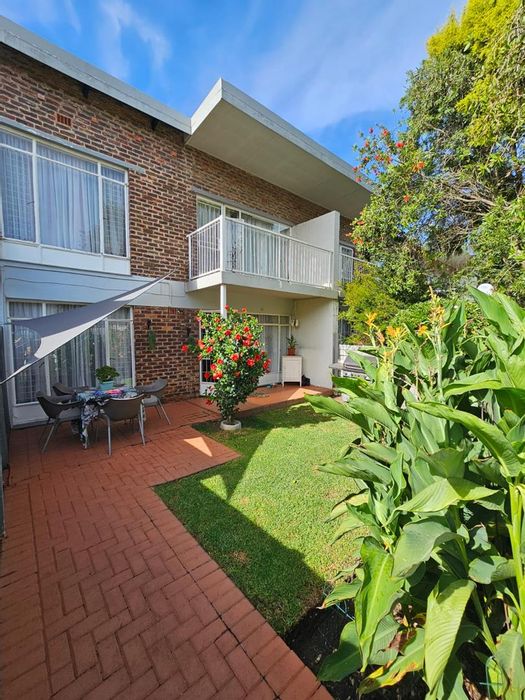 Charming Benoni West Townhouse For Sale: 3 Bedrooms, Pool, Private Garden, Balcony!