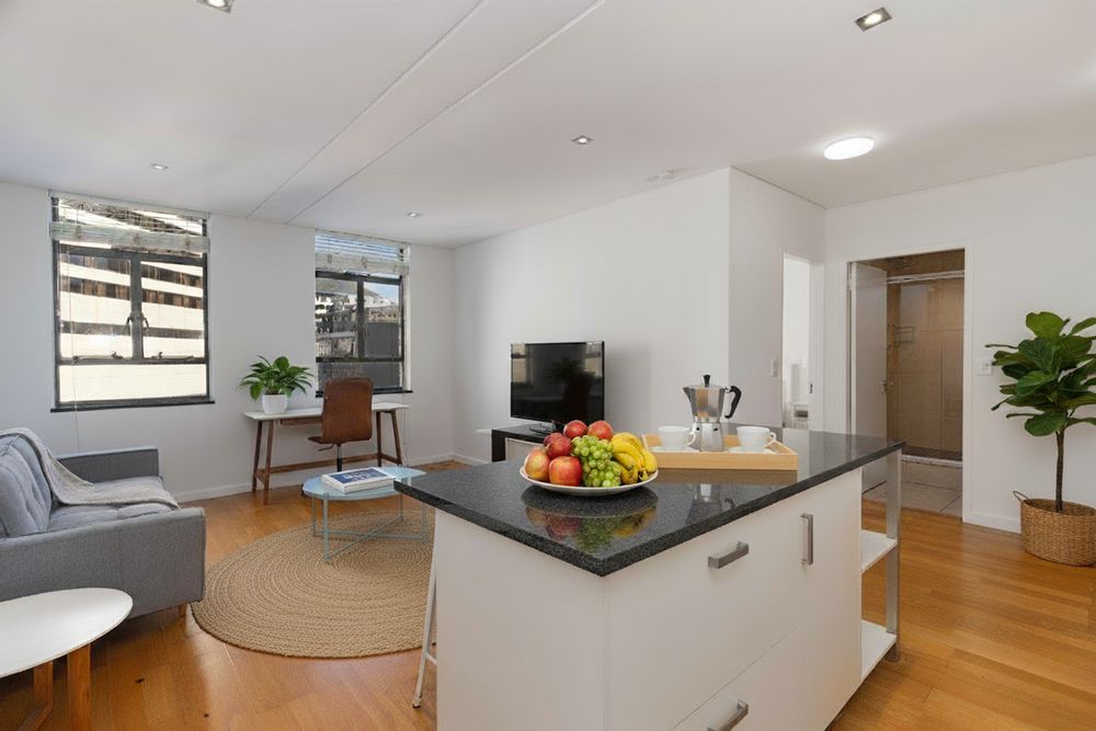 Open-plan lounge / kitchen area 