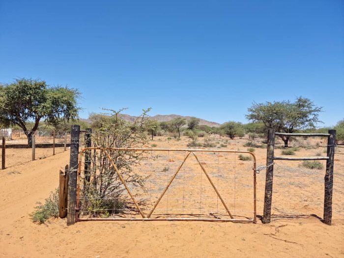 Property #2094520, Small Holding for sale in Windhoek