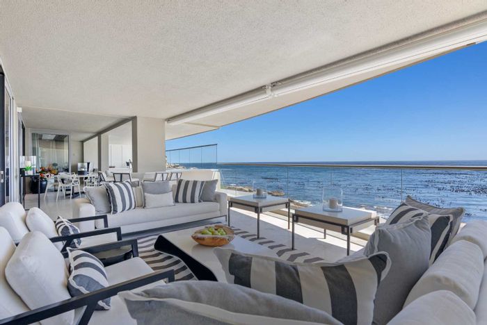 Property #2216681, Penthouse sold in Bantry Bay