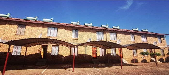 Property #2213666, Apartment for sale in Olievenhoutbosch