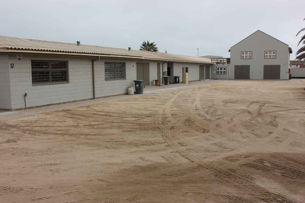 Portion B Yard with Warehouses