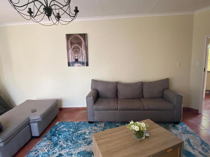 Spacious 4-Bedroom House with Pool and Cottage in Rembrandt Park - To Rent!