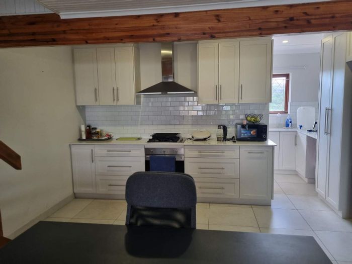 3-Bedroom Apartment For Sale in Beacon Bay with Garage and Secure Complex Access.