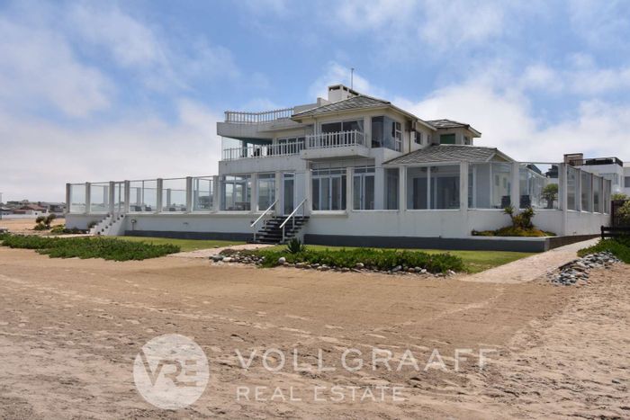 For Sale: Villa Maji Guesthouse, Vogelstrand Beachfront Gem with Ensuite Rooms & Ocean Views