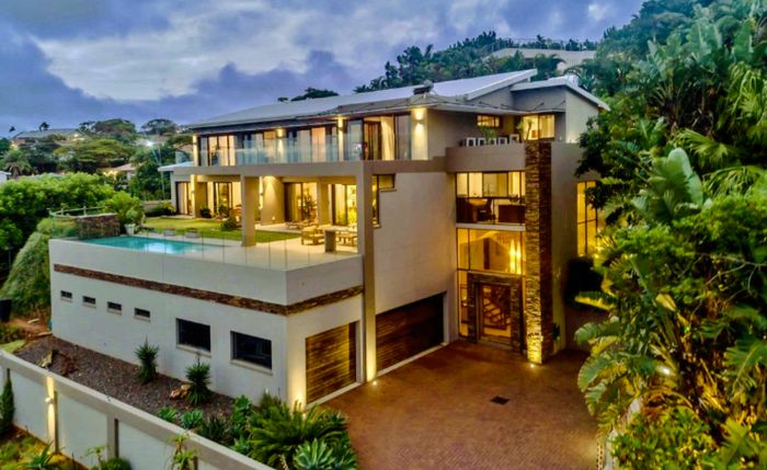 La Lucia House For Sale: 6 bedrooms, pool, gardens, and multi-generational living.