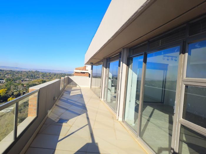 Property #2394770, Penthouse For Sale in Murrayfield