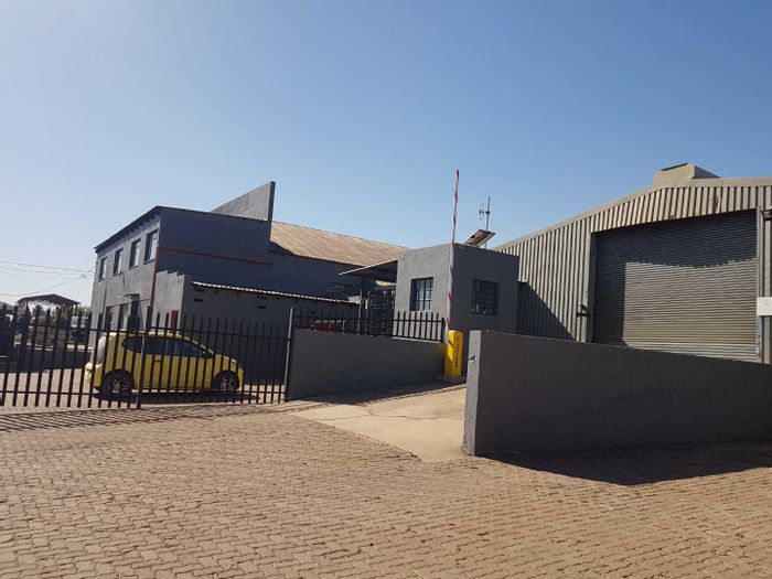 Property #1965837, Industrial for sale in Middelburg & Ext