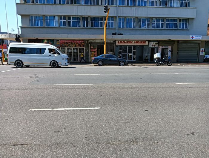 Retail Space To Rent in Durban Central: 56 sqm, high foot traffic, utilities included.