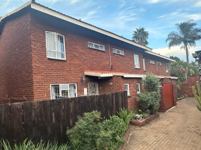 Property #2239714, Apartment For Sale in Waverley