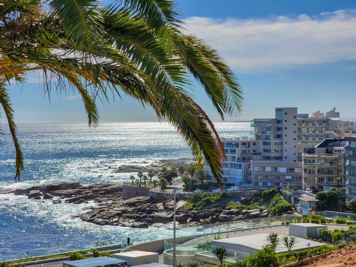 Property #2149737, Apartment for sale in Bantry Bay