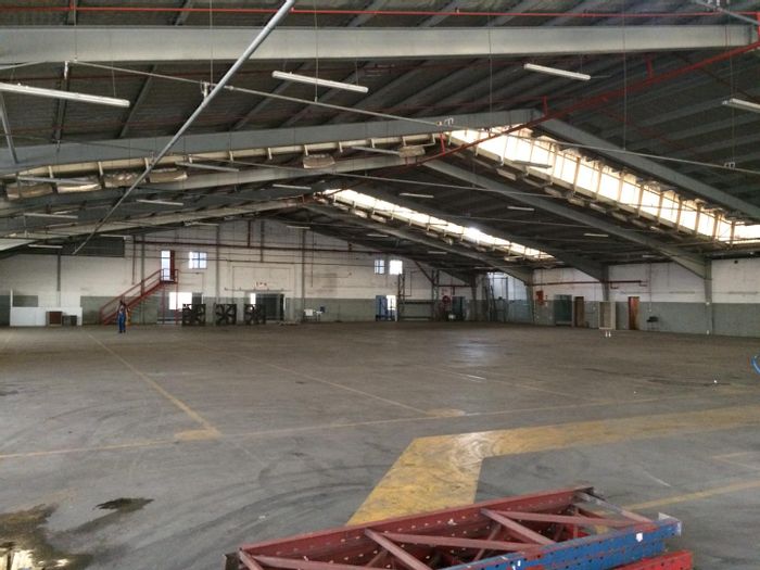 Industrial property in Mobeni to rent with 24hr security and ample parking.