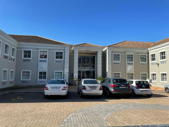 Property #2177111, Office rental monthly in Pinelands