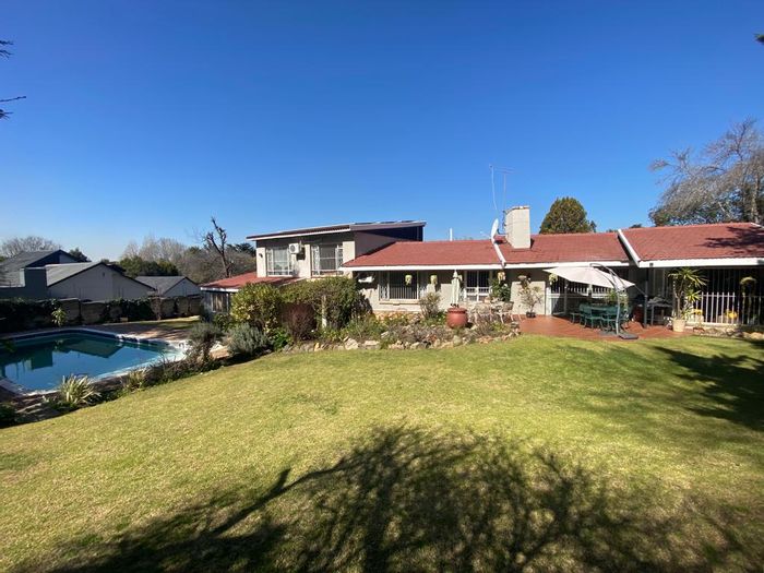Atholl House for Sale: Solar-Powered, Pool, Borehole, Flatlet, Double Garage
