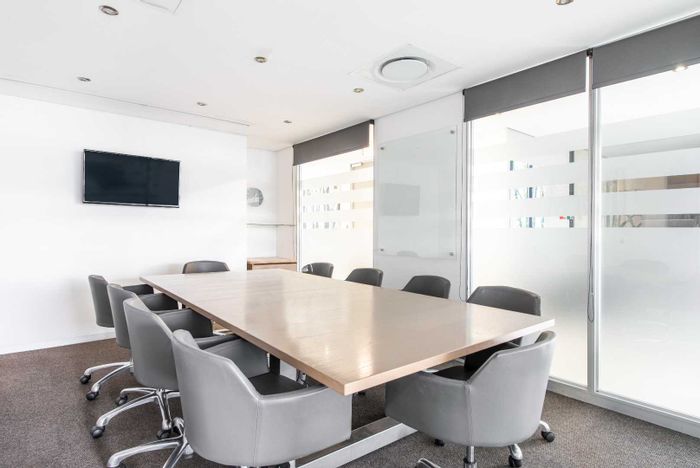 Brooklyn Office To Rent: 70 sqm, flexible space, shared amenities, ideal for teams.