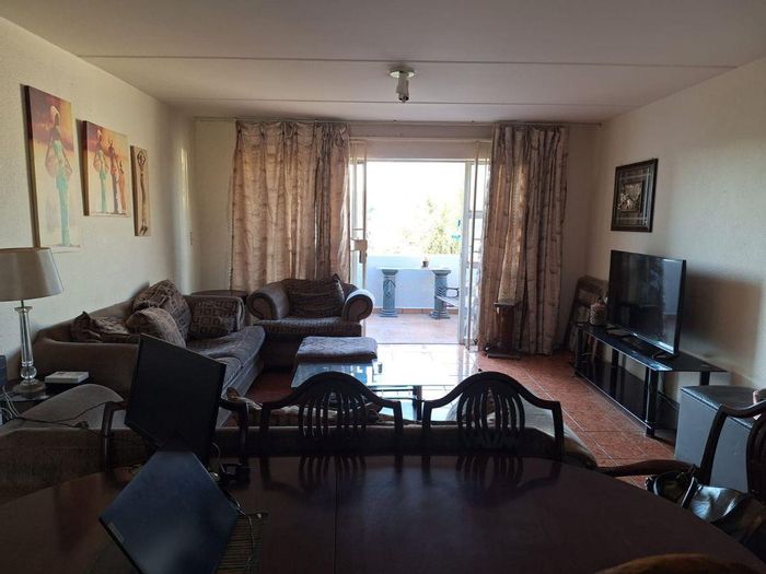 For Sale: Apartment in Marais Steyn Park with pool, garden, and pet-friendly policy.