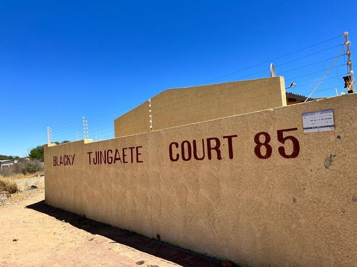 Property #2220820, Townhouse for sale in Okahandja Central