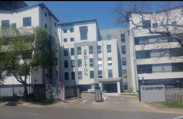 Rosebank Apartment To Rent: 1 Bed, 24/7 Security, Pool, Cinema Room, Fibre Internet.