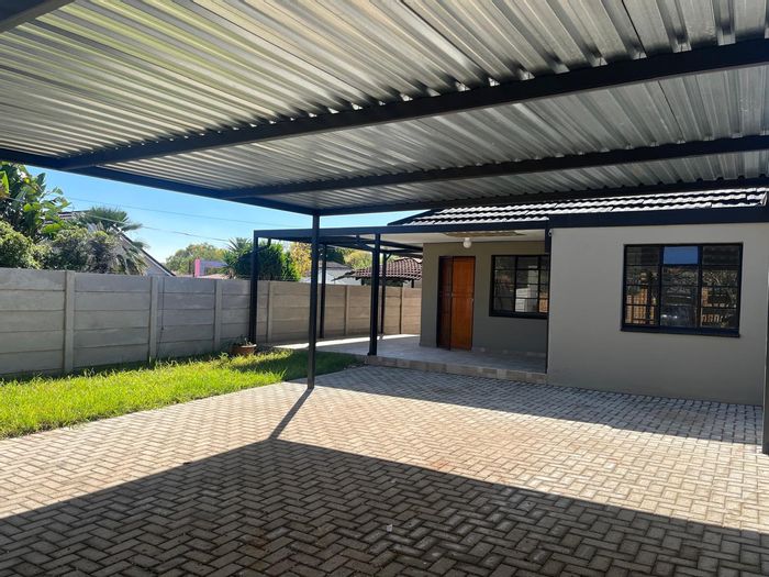 2 Bedroom House to Rent in Edenvale Central with garden, carport, and pet-friendly.
