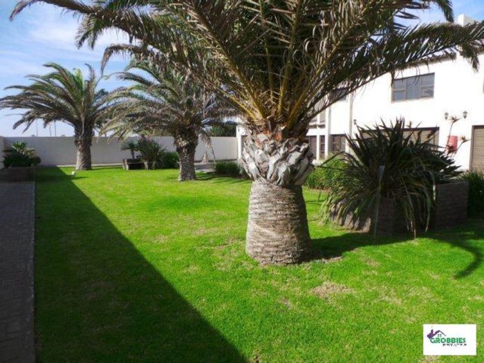 Modern Townhouse For Sale in Walvis Bay Central - Must See!