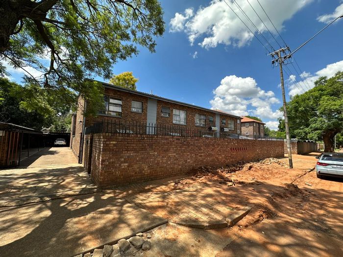 Property #2160493, Townhouse rental monthly in Pretoria North