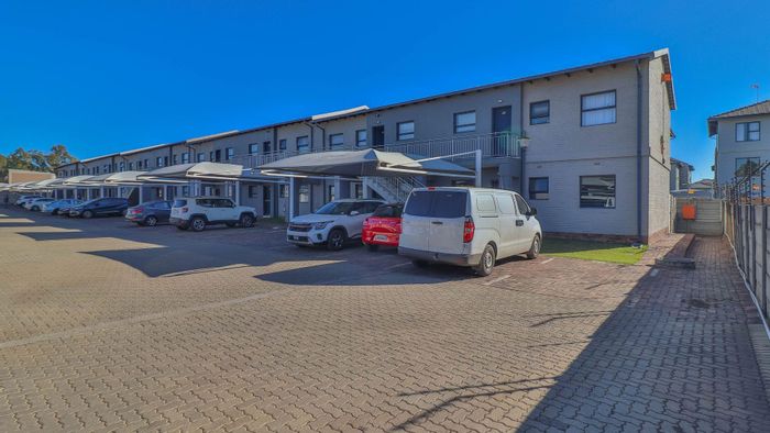 Rynfield Apartment For Sale: 2 Bedrooms, 2 Bathrooms, Parking, Open Plan Living.