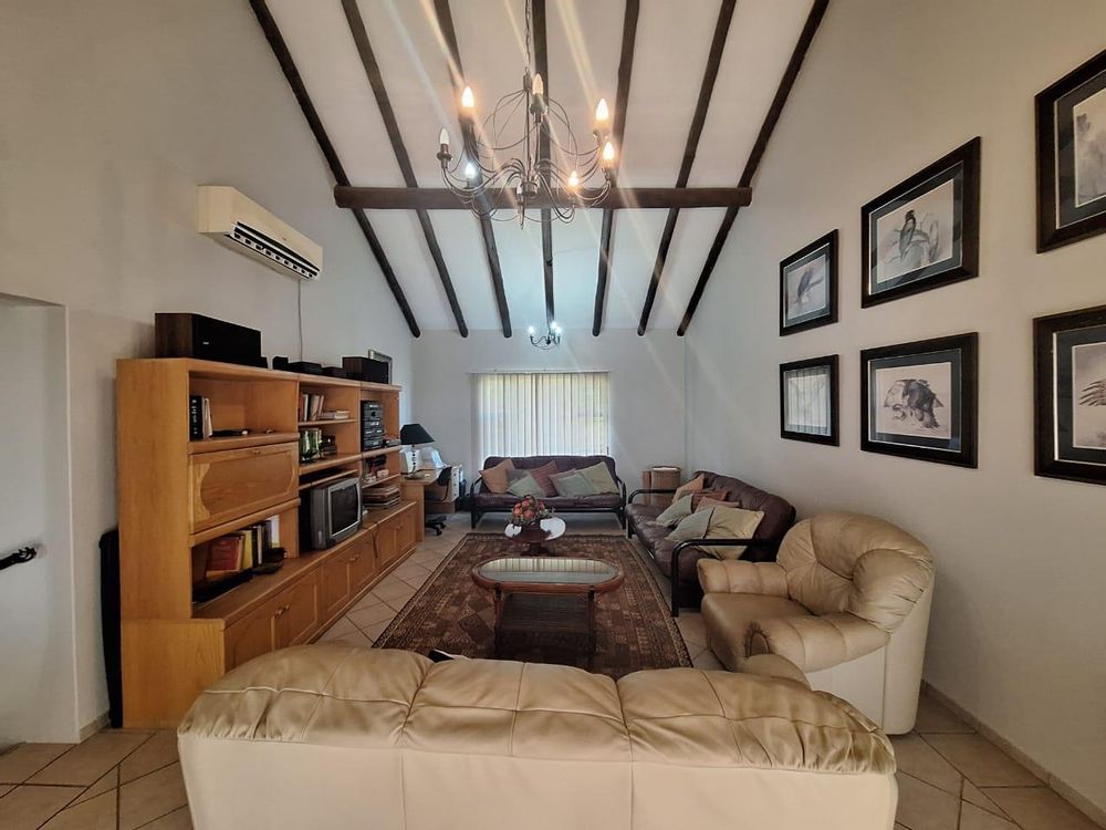 Upstairs lounge/office or hobby room