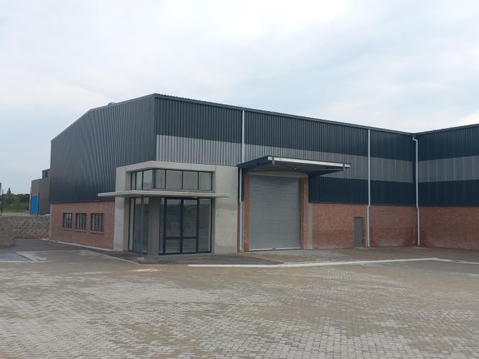 Fairview Industrial: To Rent, 1020m² warehouse with office and retail space available.