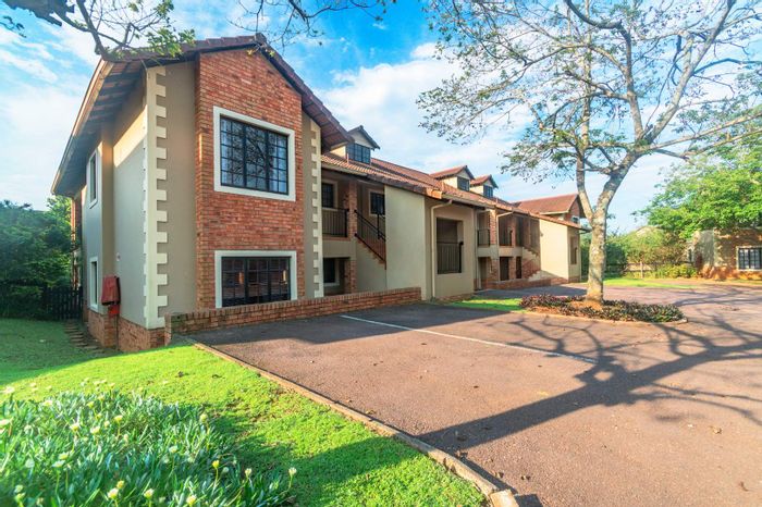 Clifton Hill Estate Apartment For Sale: Gym, pools, tennis courts, secure living.