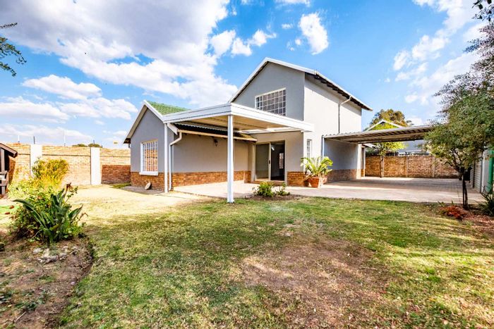 Rynfield House For Sale: 4 bedrooms, secure complex, double garage, ample garden space.