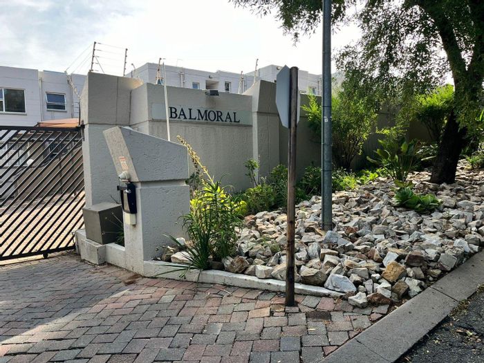Property #2223189, Apartment for sale in Bryanston