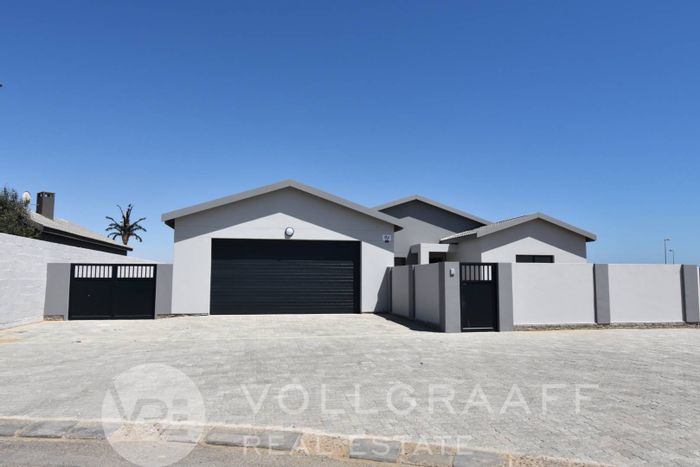 Property #2267217, House for sale in Swakopmund Ext 15