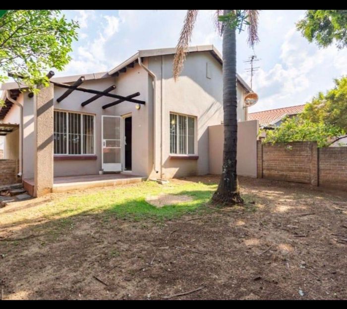 Property #2416071, Apartment Rental Monthly in Eden Glen