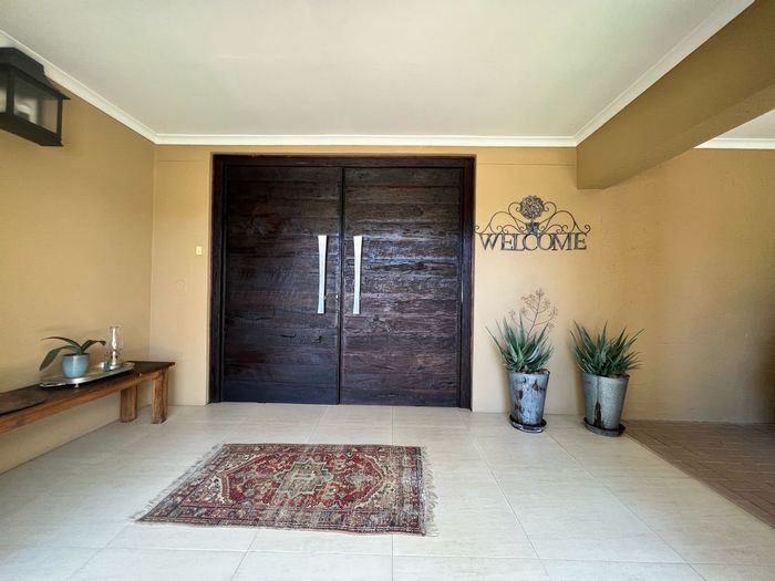 Property #2434159, House For Sale in Windhoek West