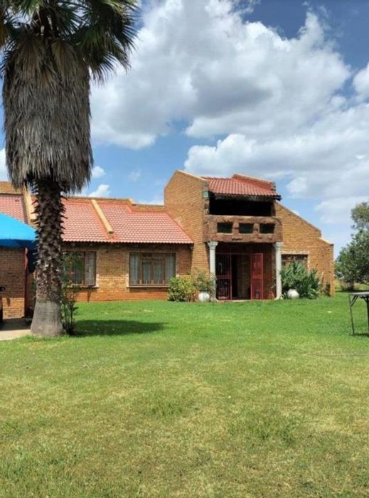 Property #2152781, House for sale in Randfontein
