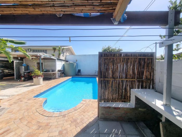 Property #2396404, Apartment Rental Monthly in Rondebosch East