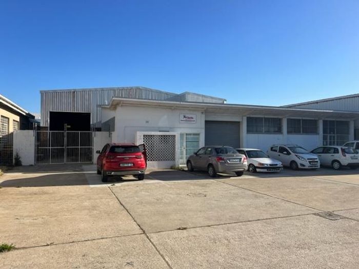Property #2161011, Industrial rental monthly in Sidwell