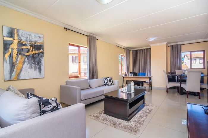 For Sale: 3-Bedroom Townhouse in Willowbrook with garden, clubhouse, and security features.