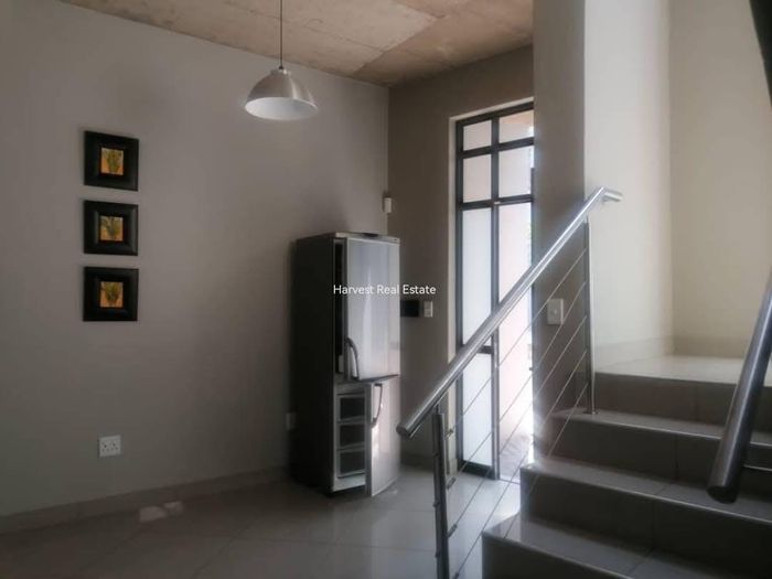 Eros Apartment To Rent: 2 en-suite bedrooms, open lounge, secure parking.