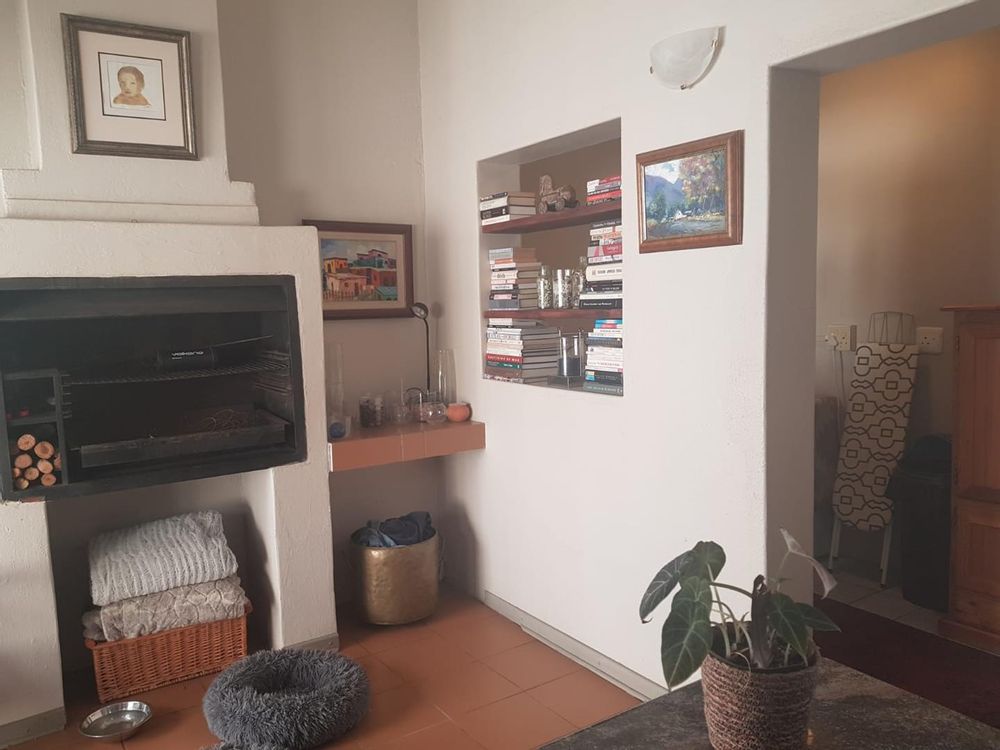 Lounge Braai Room