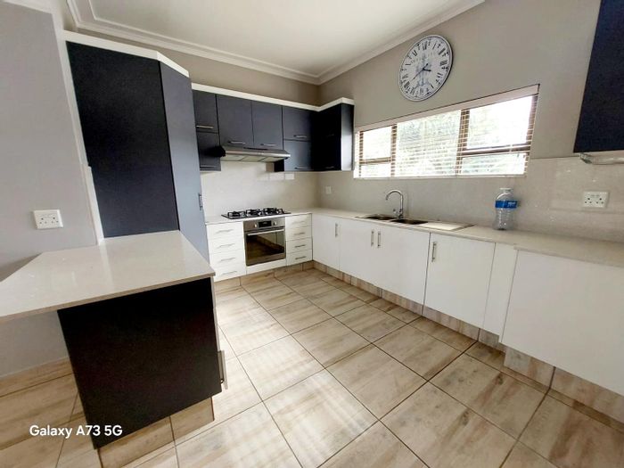 Property #2389025, House Rental Monthly in Palm Lakes Estates