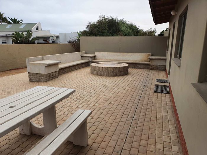 Property #2023652, Townhouse sold in Henties Bay