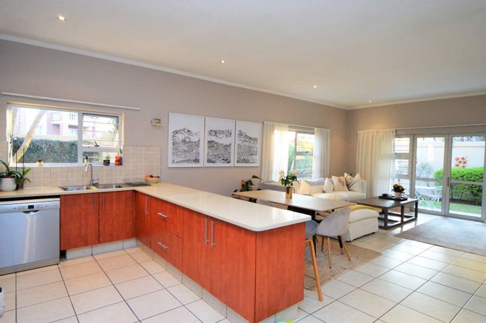 Property #2031570, Apartment sold in Craighall Park