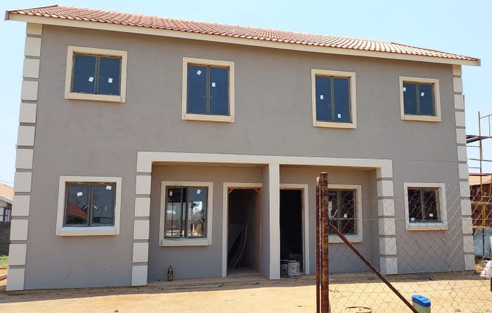 Property #2219371, Cluster for sale in Germiston West