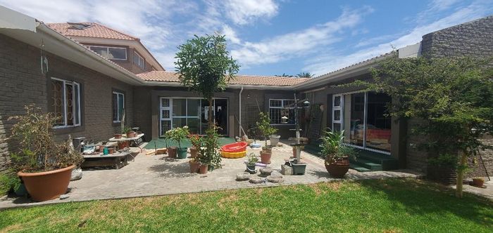 Spacious Family Home with Separate Flat, For Sale, Swakopmund Central