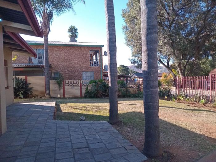 Property #2395453, House For Sale in Jan Niemand Park