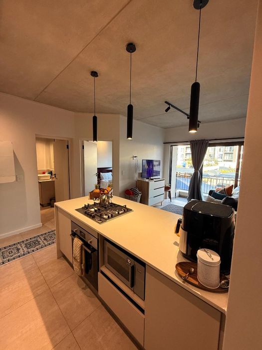 To Rent: 2-Bedroom Apartment in Waterkloof with Pool, Gym, and Security.